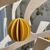 The Original Lovi Bauble 8cm, wooden Christmas bauble. Color honey yellow.