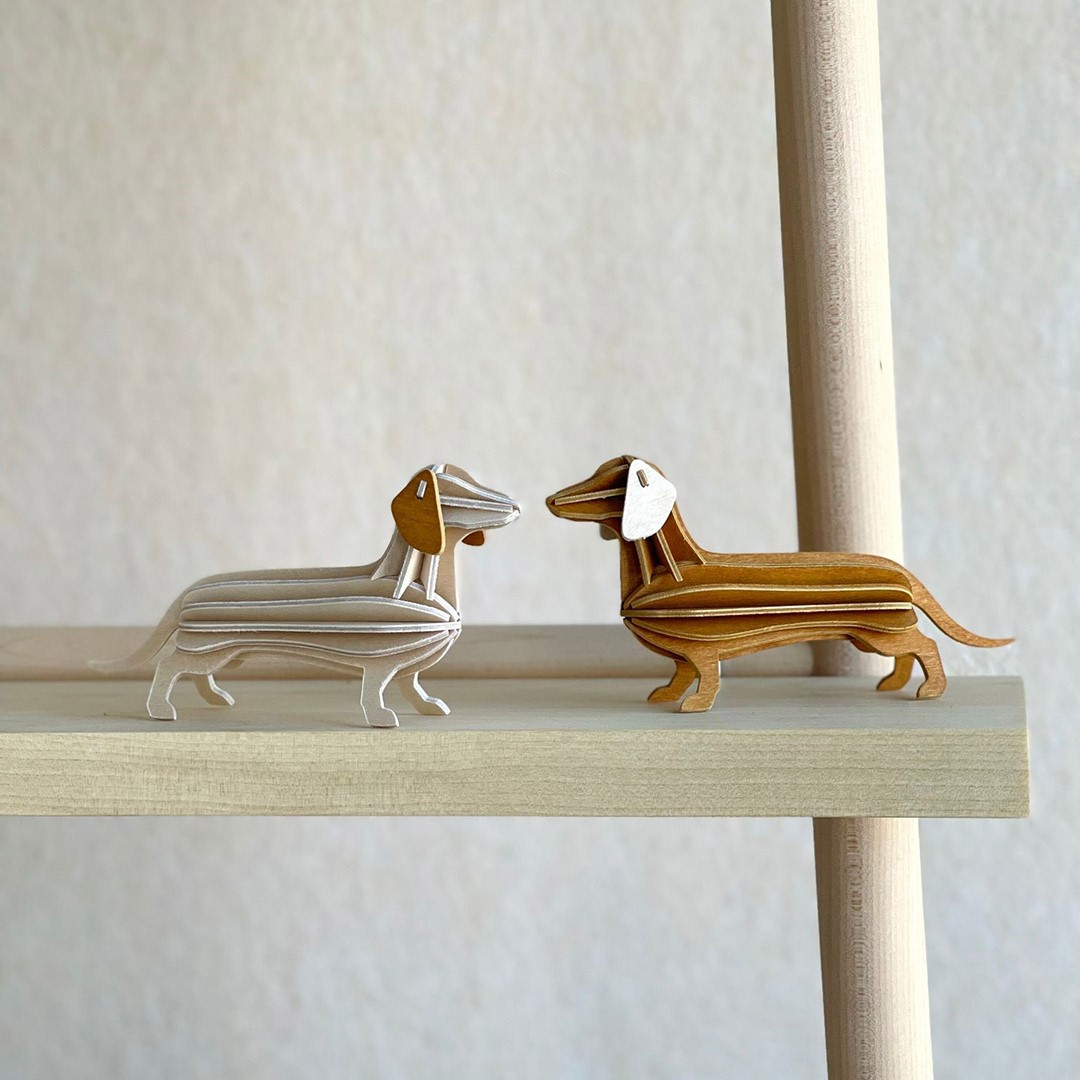 Lovi Dachshunds, wooden dachshund figures, natural wood and cinnamon brown, mixed ears