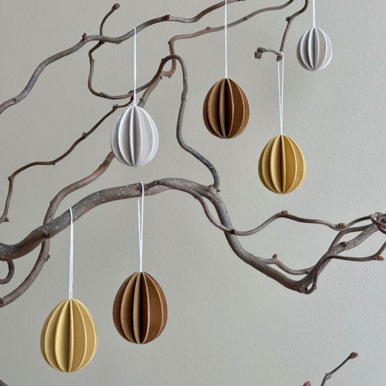 Lovi Eggs 4.5 cm, 6 pcs, wooden Easter eggs hanging on the branch. Golden mix (cinnamon brown, honey yellow, natural wood).