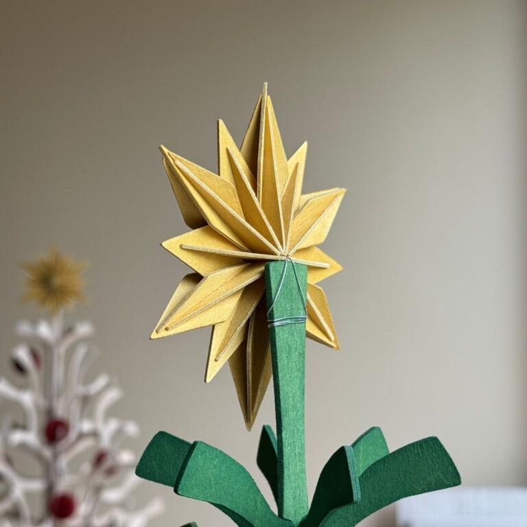 Lovi Decor Star 10cm as a tree top star of Lovi Spruce 50cm, attached with thin metal string.