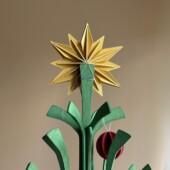 How to attach a wooden Lovi Decor Star 10cm in Honey Yellow to the top of a tabletop Christmas tree.
